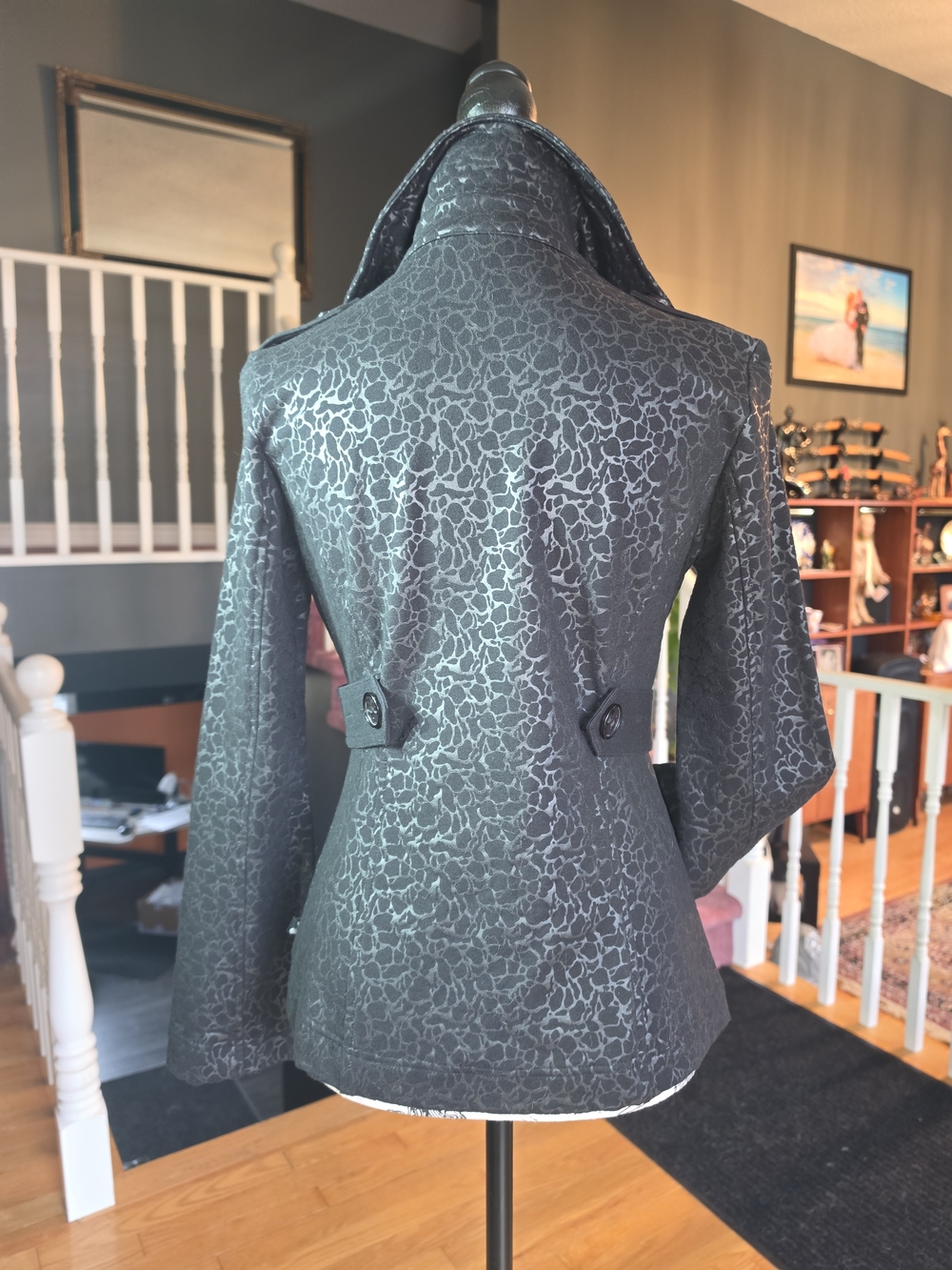 Women’s Black Patterned Button-Front Jacket - Picture 7 of 16